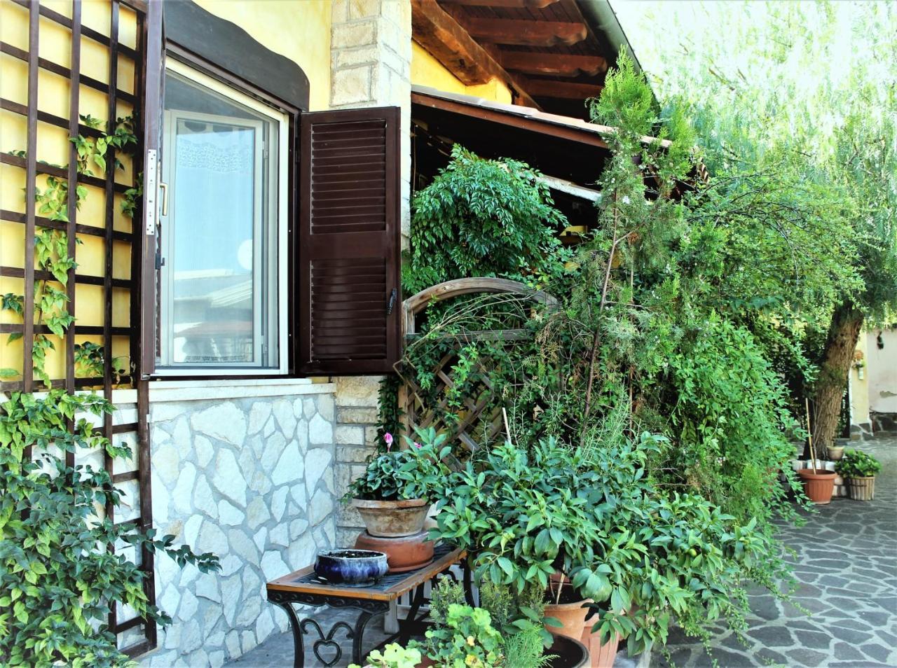 I Gerani Rossi Hotel Rome Exterior photo